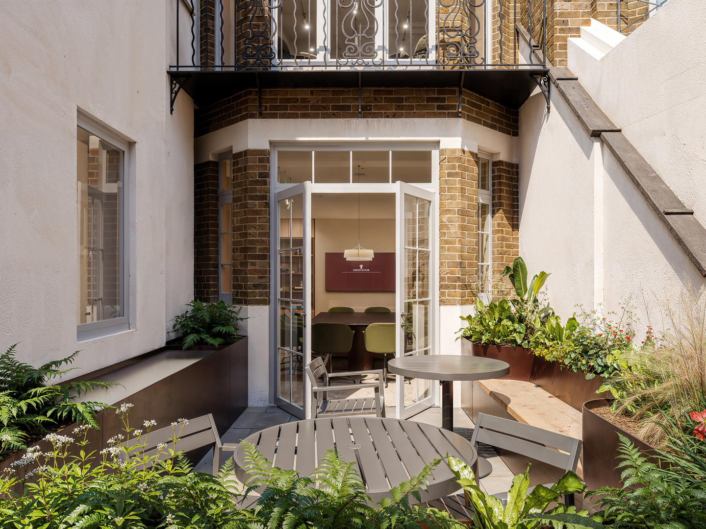 N90 67 Grosvenor Street View 05